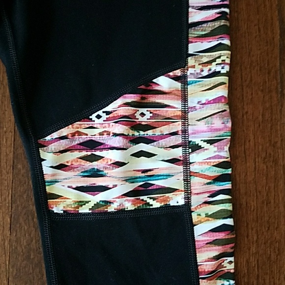 Pink Lotus Aztec Print Legging - Picture 2 of 6